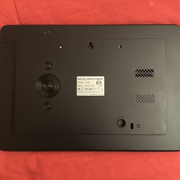 Digital photo frame - Picture 2 of 2